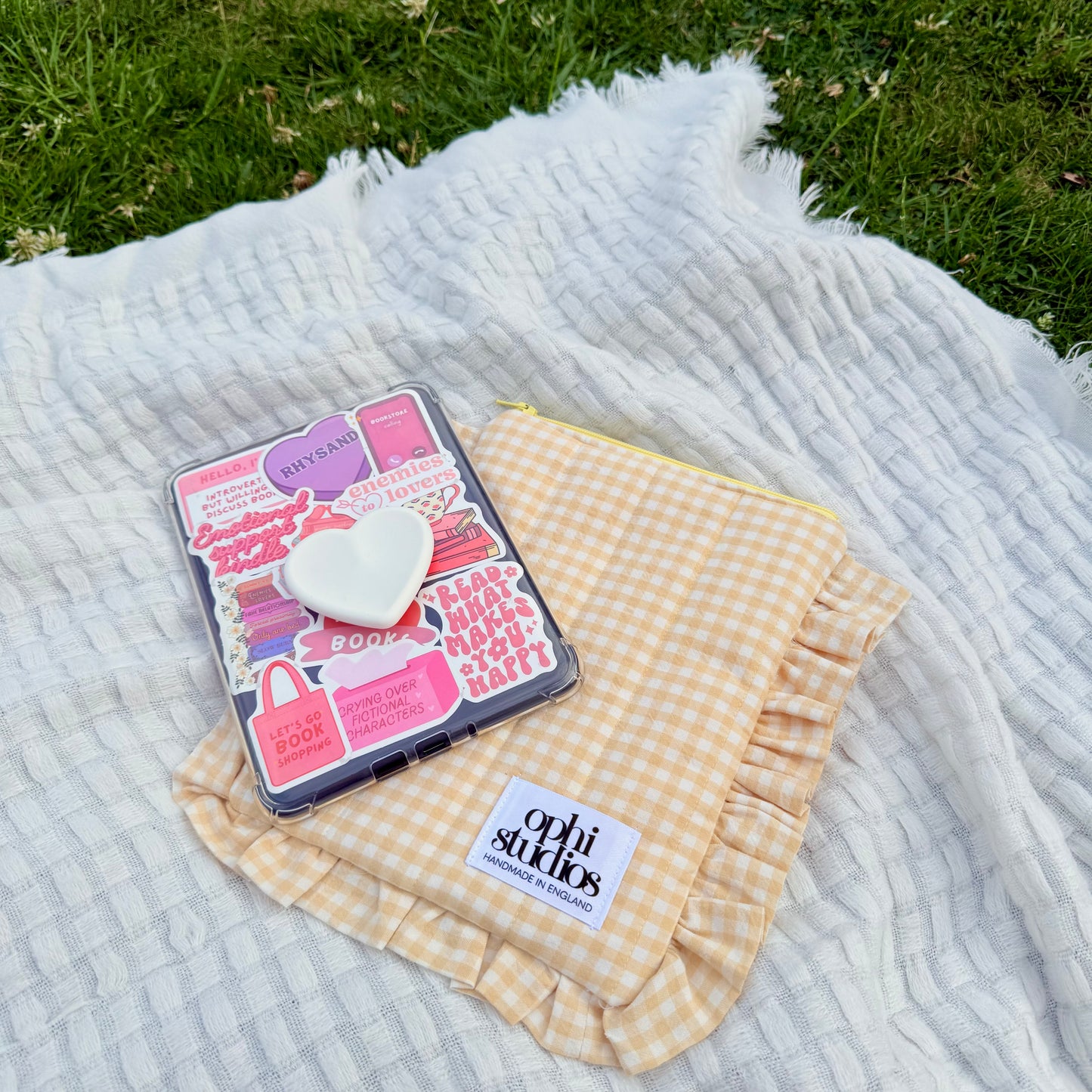 Gingham Zip Tech Sleeves