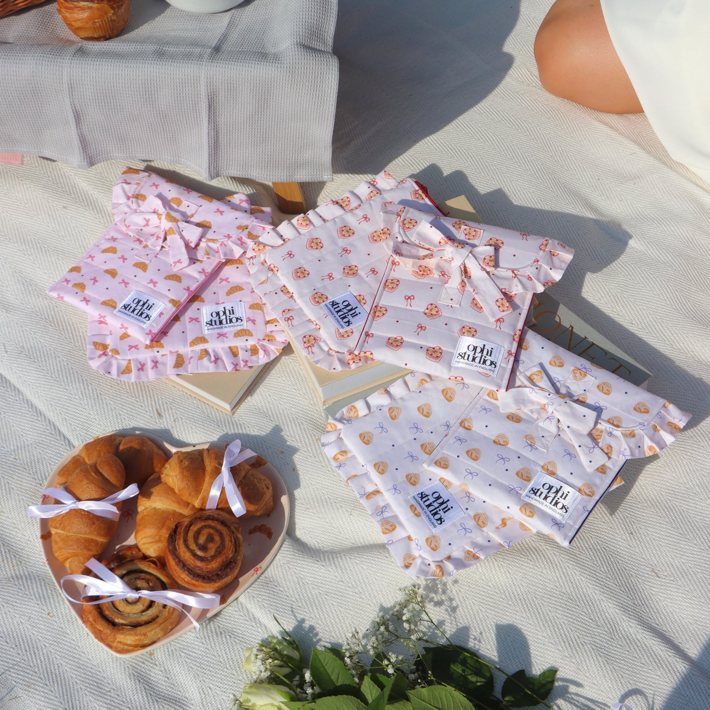 Cinnamon Cloud Tie Tech Sleeve