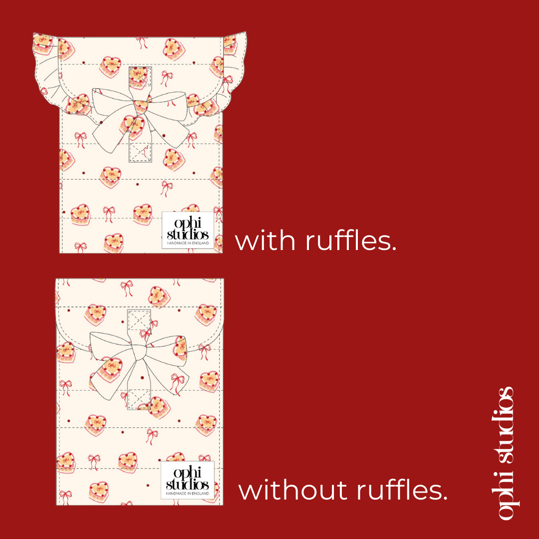 Sweetheart Slice Tie Tech Sleeve