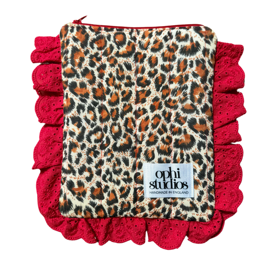 Leo Red Zip Tech Sleeve