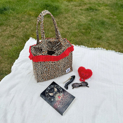 Leo Red Tote Bag