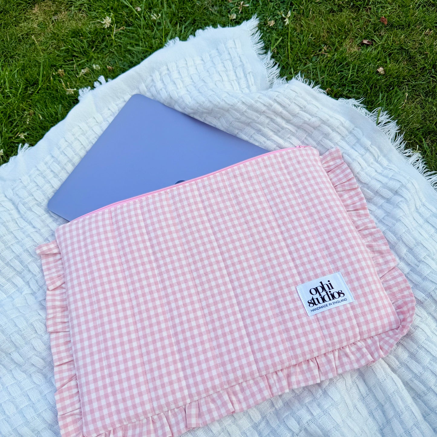 Gingham Zip Tech Sleeves