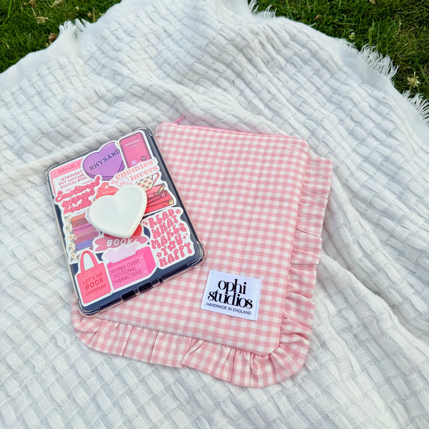 Gingham Zip Tech Sleeves