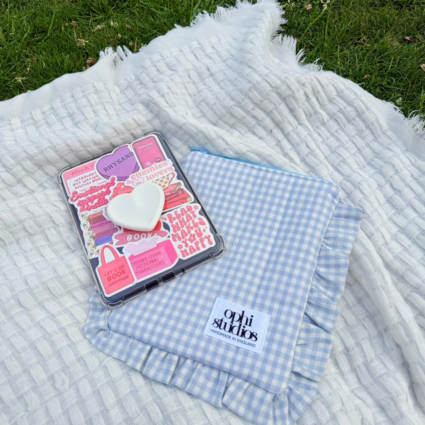 Gingham Zip Tech Sleeves