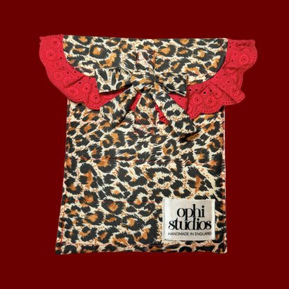 Leo Red Tie Tech Sleeve