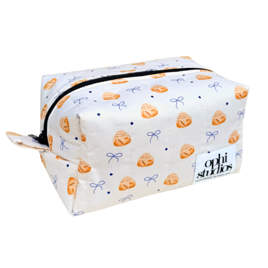 Cinnamon Cloud Make-up Bag