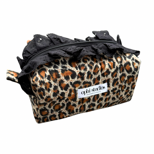 Leo Black Make-up Bag
