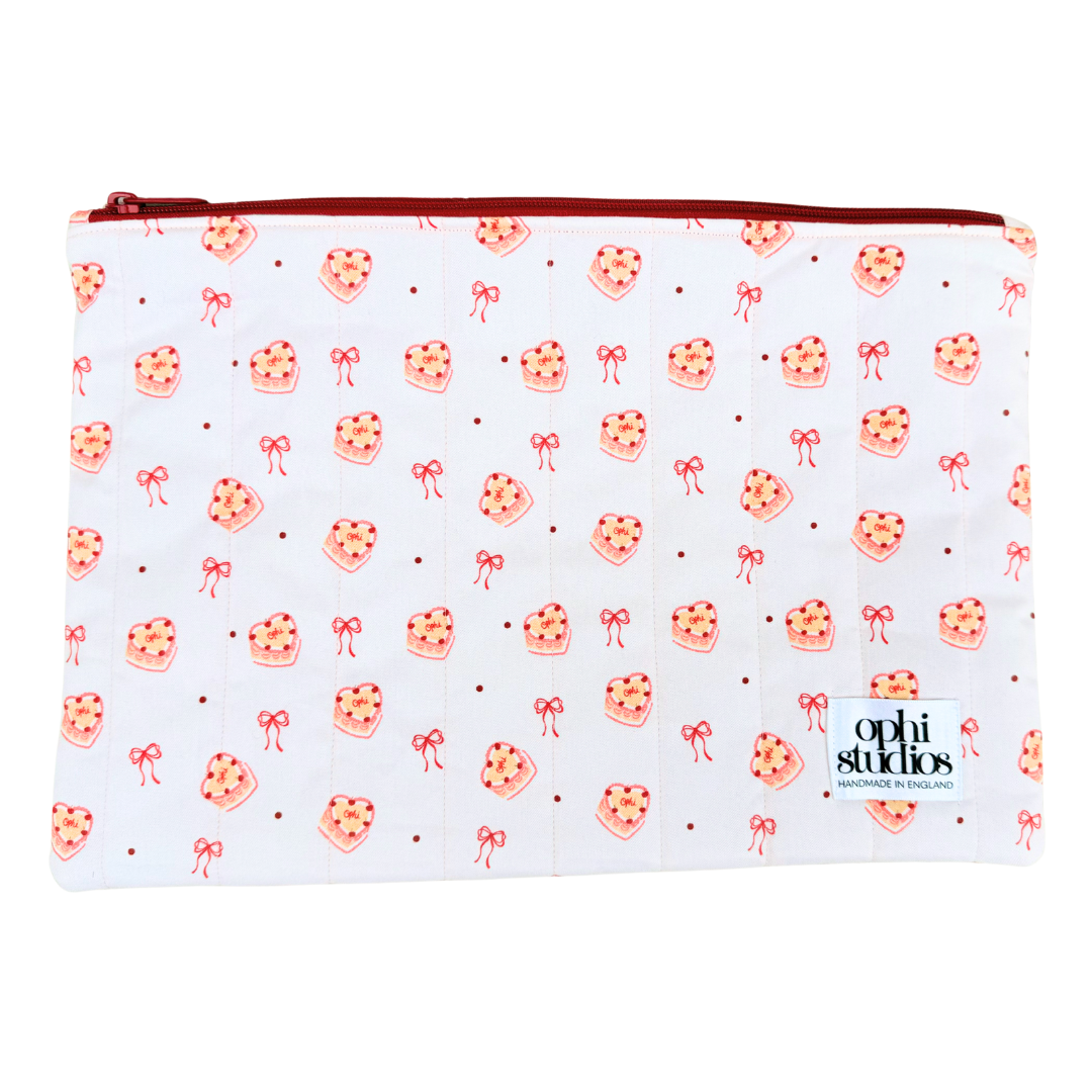 Sweetheart Slice Zip Tech Sleeve