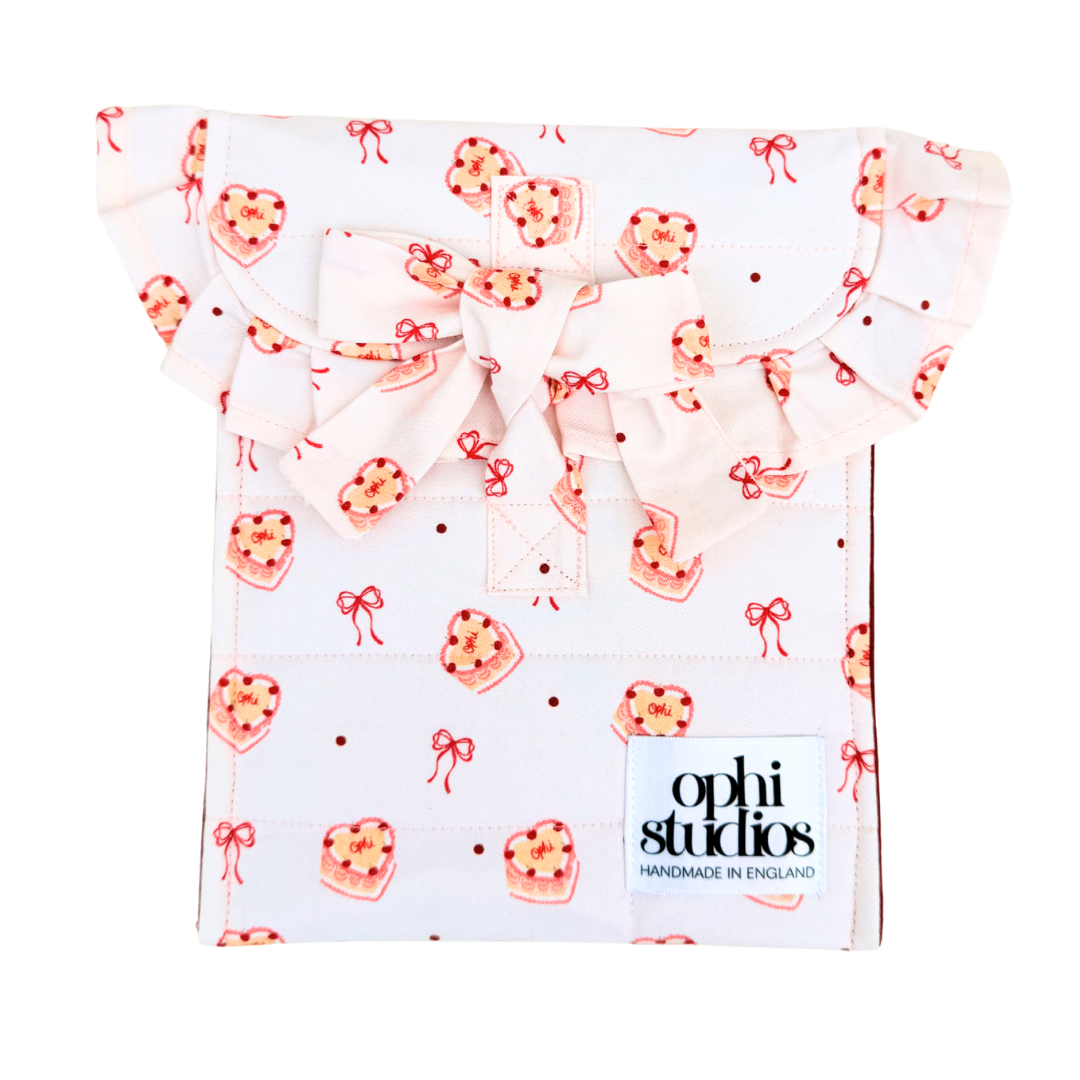 Sweetheart Slice Tie Tech Sleeve