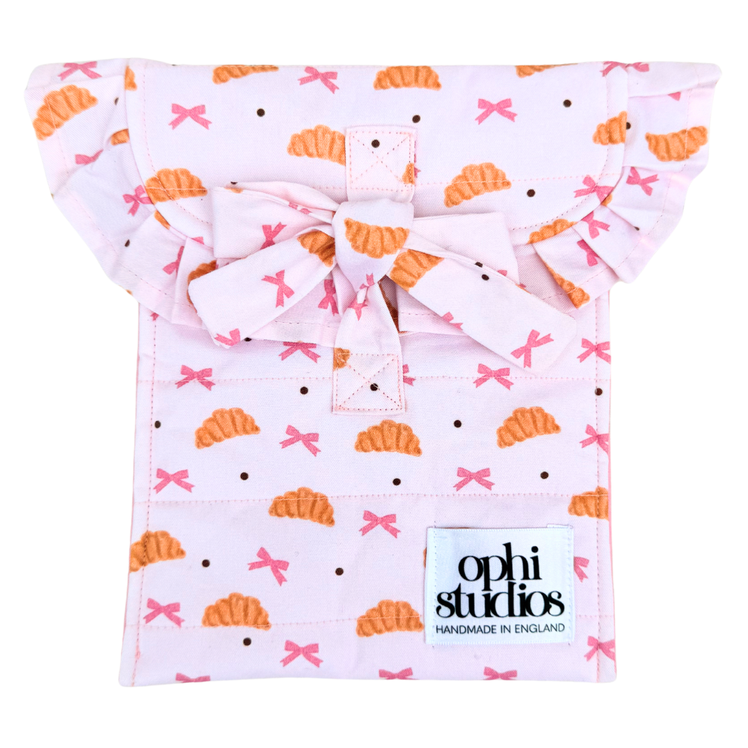 Croissant Kiss Tie Tech Sleeve